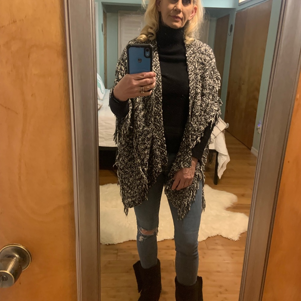 Hollister boho fringed sweater